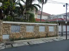 Rumah 2 Lantai di H Saili Kemanggisan, Hanya 5 Menit Ke Tol Slipi