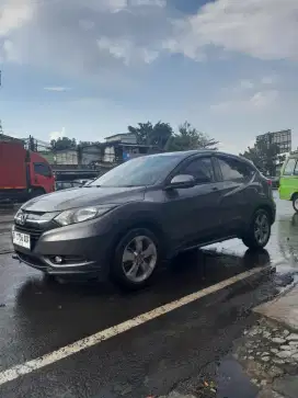 HR-V S CVT MATIC 2015 MULUS PISAN