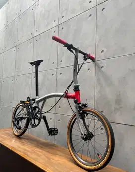 Brompton CHPT V4 Like new