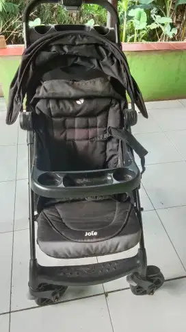 Stroller bayi masih mulus