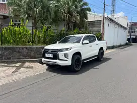MITSUBISHI TRITON GLS MANUAL 2021