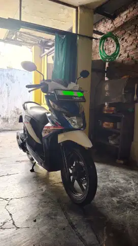 Dijual HONDA BEAT 2018 AKHIR PLAT L TANGAN PERTAMA