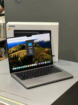 Second Macbook Pro M3 • 14inch 8/512