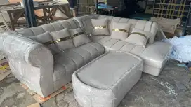 Kursi sofa dan meja