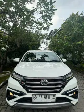 Dijual Toyota Rush GR sport 2022 akhir