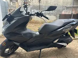 HONDA PCX 2021 HITAM