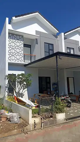 RUMAH MINIMALIS NUANSA VILLA ADA KOLAM RENANG 10MNT TOL PADALARANG