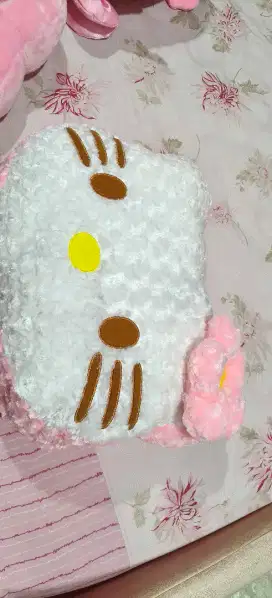 boneka kepala hello kitty pink