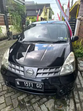 GRAND LIVINA 2008