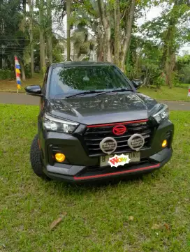 Daihatsu Rocky 1.0 Turbo Type R Grey Metallic Tangan 1 Pribadi Ganteng