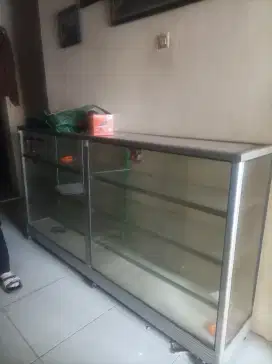 Etalase kaca bagus tutup kaca normal lengkap