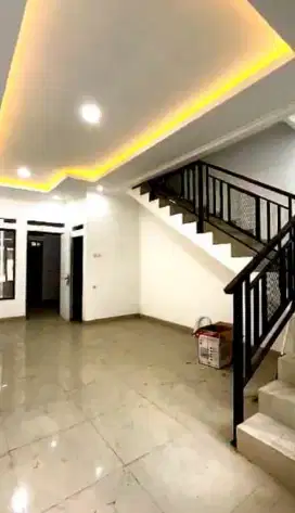 DIJUAL RUMAH BAGUS BARU TENGAH KOTA AREA LENGKONG BAGUS MEWAH