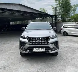 VRZ GR 2.8 SPORT DSL 2024 Km 5 Ribu Unit Seken Rasa baru