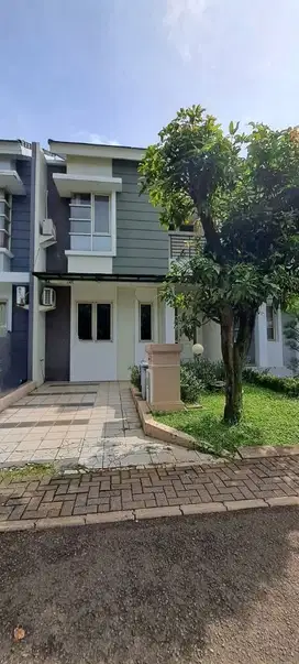 Rumah CASTILLA Deket Pasar Modern BSD