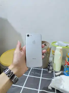 Jual iPhone 7 Internal 32 Gb Inter Harga 850 Nego Tipis