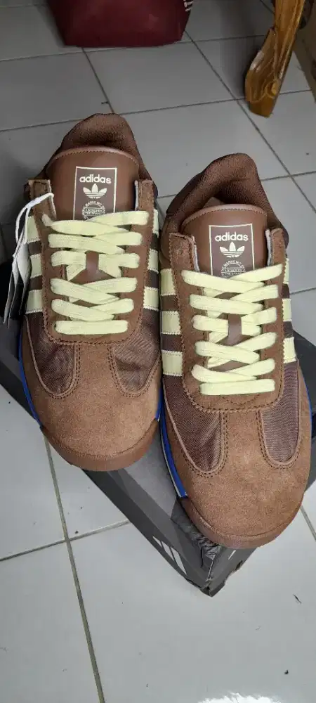 ADIDAS SL-72 Brown