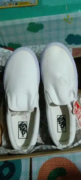 Sepatu Vans Slip On