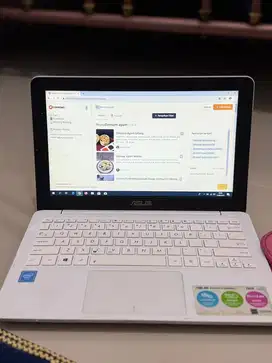 Notebook asus e202s