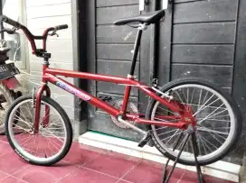 JUAL BMX DINO SIZE 20 CAT DUCO