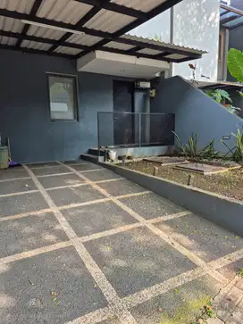DISEWAKAN RUMAH HOMIE DI OZONE BINTARO JAKARTA SELATAN RC VETERAN