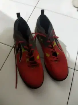 Sepatu futsal mulus