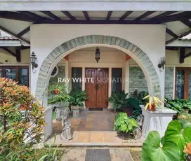 Rumah Lama di Cilandak, Layak Huni di belakang Citos