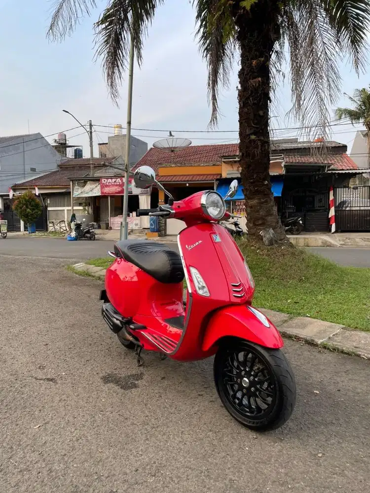 Vespa Primavera IGET 2017