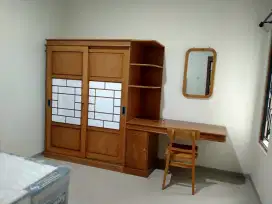 Lemari kost kamar
