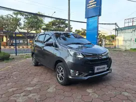 DP MURAH Daihatsu Sigra 1.2 R Bensin-AT 2019 Abu-Abu CNRYB