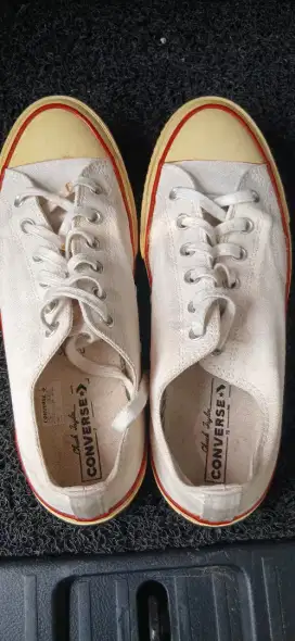 DI JUAL CONVERSE 70S LOW SIZE 43