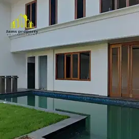 Dijual Rumah Brand New House Tropical With Private Pool JakSel