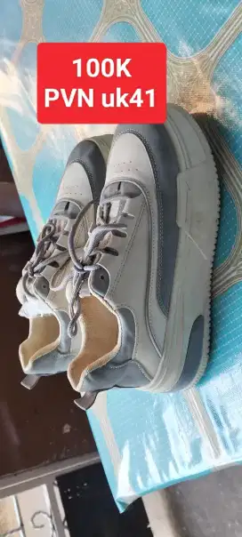 sepatu olahraga santai sneaker kets