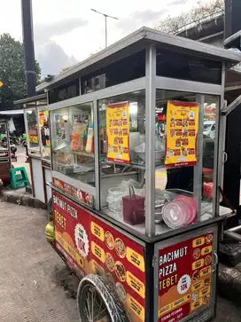 Dijual gerobak siap dagang dengan semua peralatannya