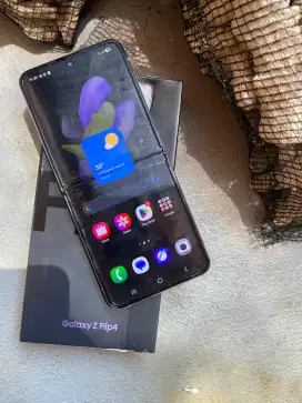 Samsung Galaxy z flip 4