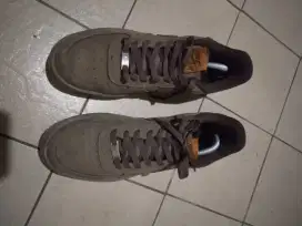 Sepatu merk Adidas mulus