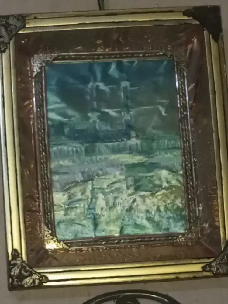 Bingkai Kabah 3 dimensi keren bahan logam