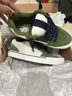 Sepatu vans chukka push green marshmallow