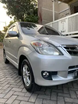 Xenia 2011 Xi Deluxe istimewa original mulus
