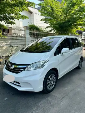 Honda Freed 2013 S Matic Warna Putih Double Blower Istimewa