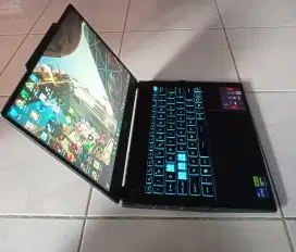 Laptop Gaming MSI Cyborg 14 A13V RTX 4060 8 GB RAM 16 GB i7 Gen 13th