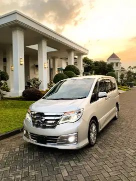 Nissan serena highway star autech