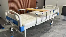 ranjang kasur orang sakit berbaring