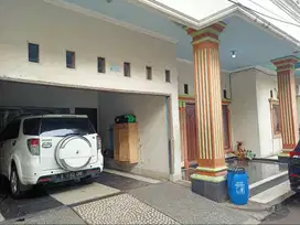 Jual rumah 4 lantai di kota depok
