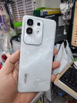 VIVO Y29 8/256 PUTIH LIKE NEW MOMOX CELL