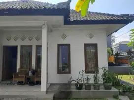 DIJUAL RUMAH STRATEGIS LOKASI JALAN TRIJATA DENPASAR TIMUR