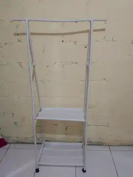 Gantungan baju baju