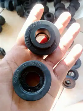 Karet enggin mobil geran max