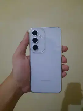 Samsung S24 FE 5G 8/256 garansi panjang