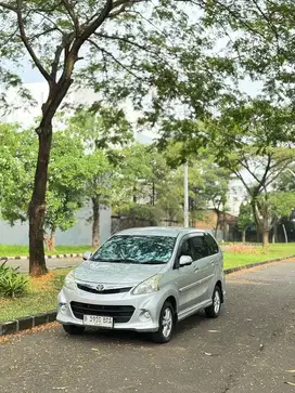HARGA CASH Toyota Avanza Veloz 1.5 Automatic 2012