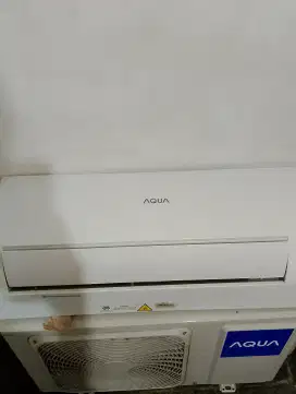 Ac bekas merk AQUA ½PK
